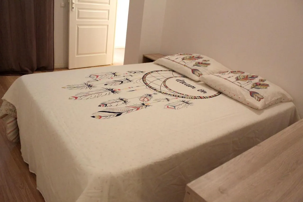 Spacious Apartment In Mindelo Mountain View 164 M²